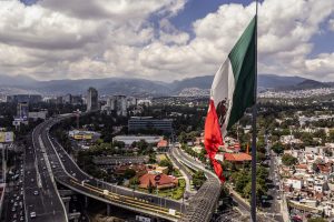 Cae la Confianza en las Autoridades Mexicanas | Cada vez más Empresas Optan por Protegerse con Seguridad Privada